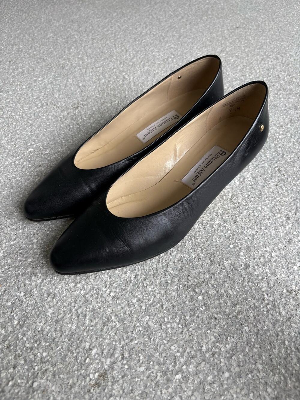 Etienne Aigner leather block heel pumps size 9.5
